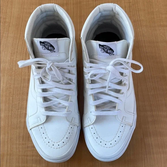 VANS Leather Sk8-Hi True White Sneakers Womens Size 9.5 - Picture 1 of 11